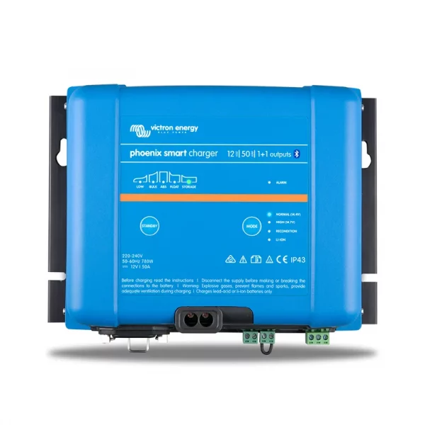 ultimatron-shop-Chargeur de batterie IP43 12V 50A (1+1) – Phoenix Smart – Victron Energy